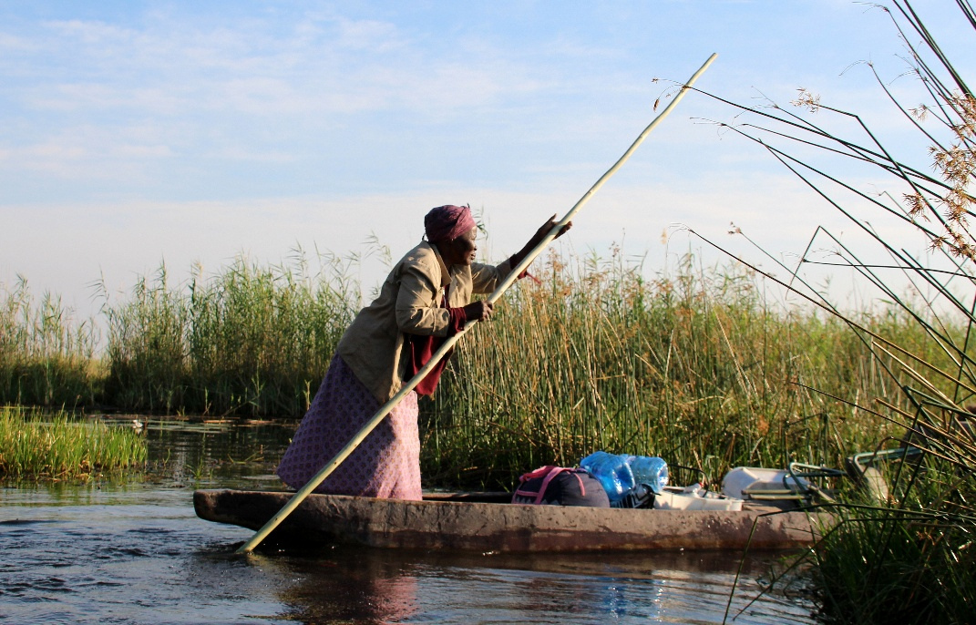 Mokorofahrt im Okavango-Delta